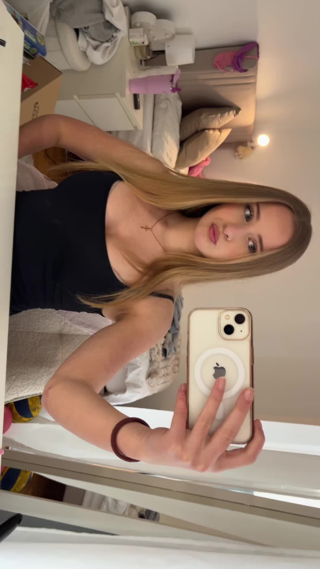 @Laraaaa🇷🇸
