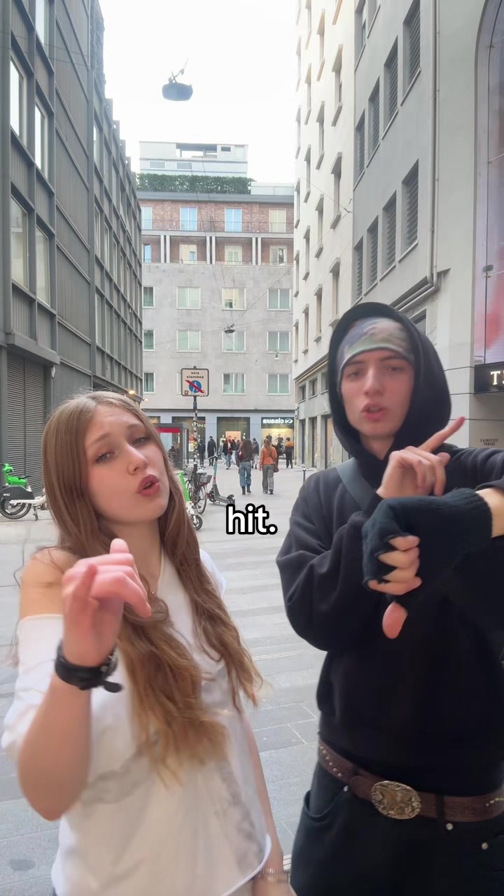 @Reskyu