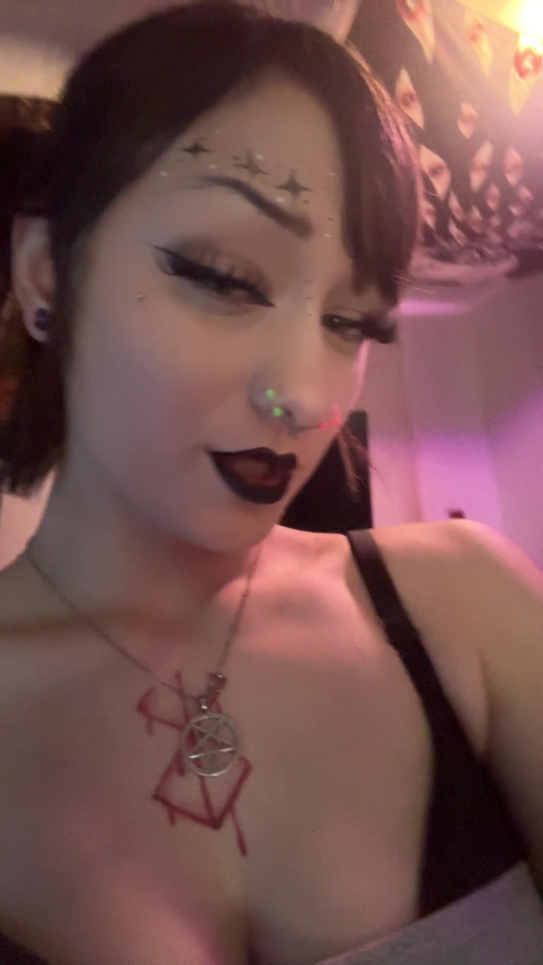 @🕷️𝔪𝔢𝔪𝔬𝔯𝔶 𝔟𝔢𝔩𝔩𝔢🕷️