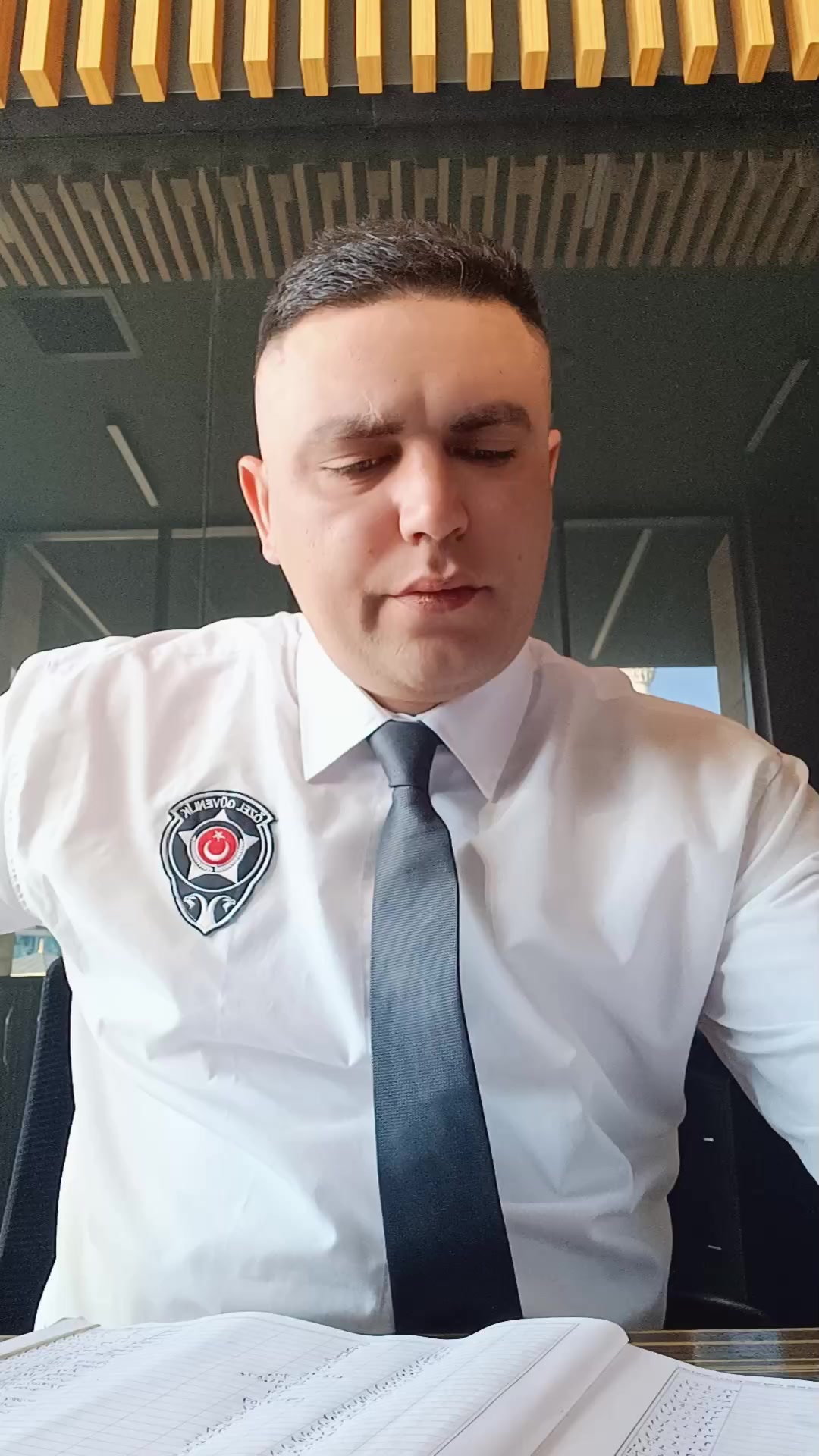 @Cin g&ouml;z 👀
