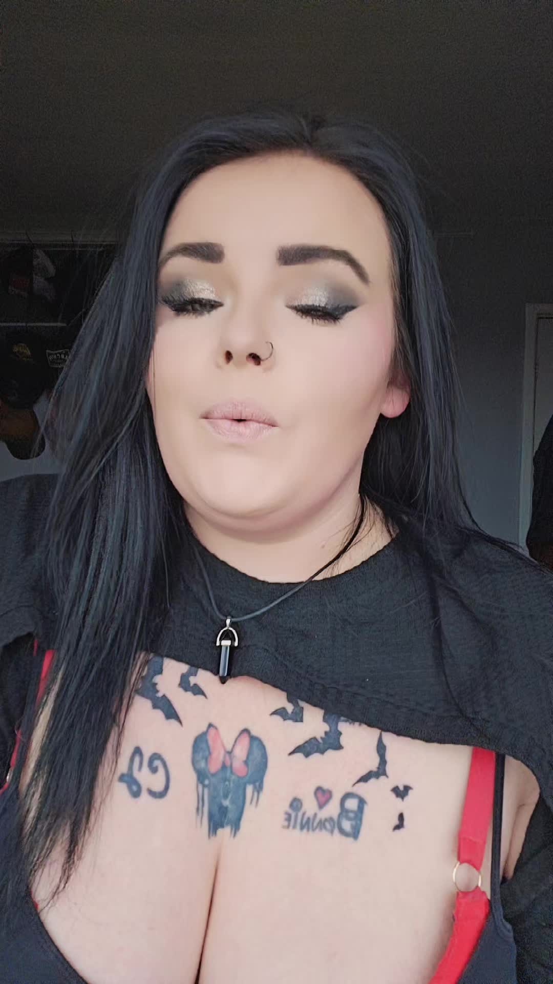 @⛓️🖤Jenny🖤⛓️