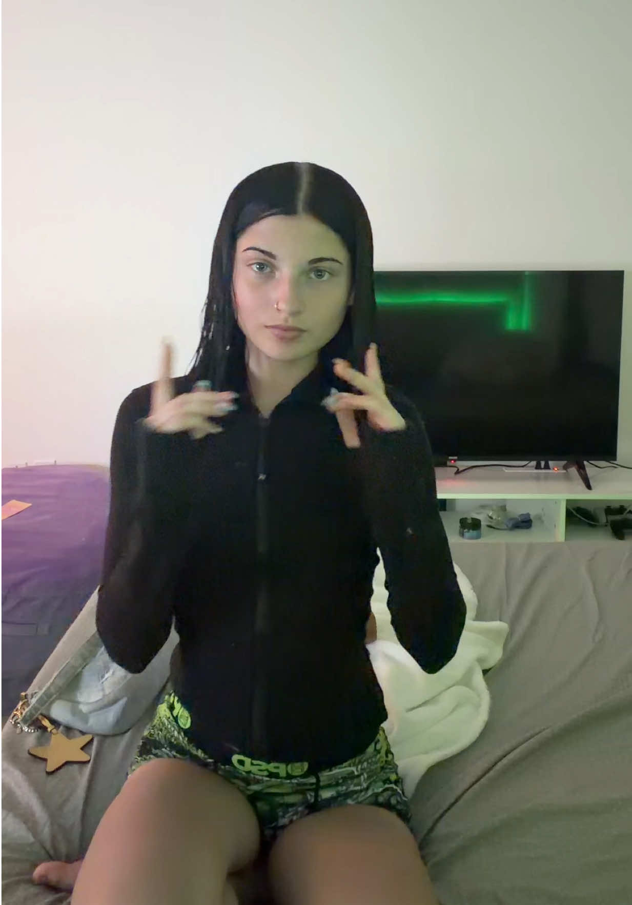 @yurgirlkalani