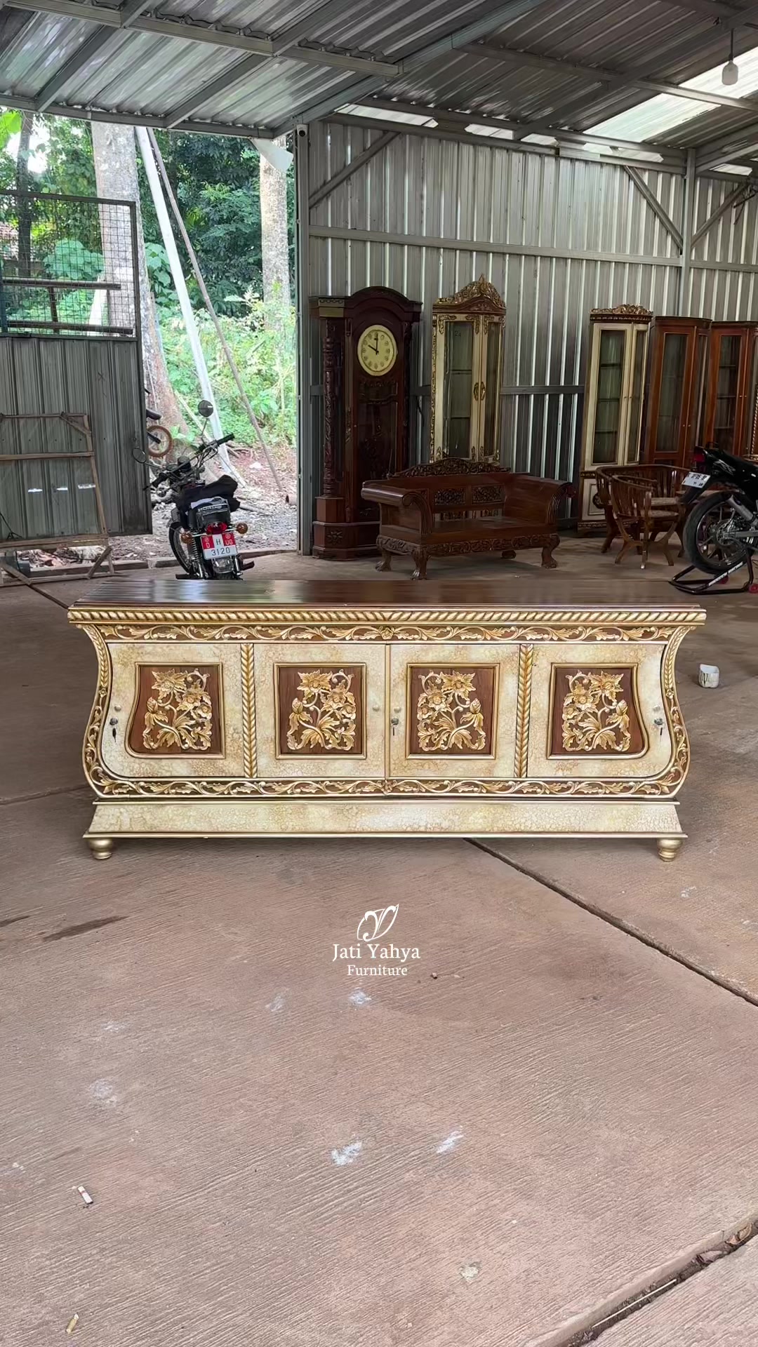 @Jati Yahya Furniture