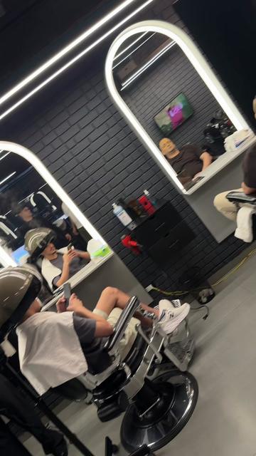 @Salon Elsisi