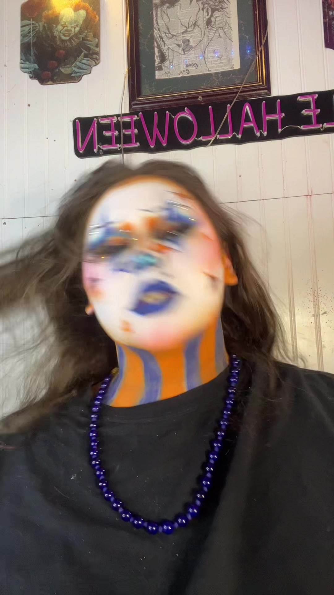@Ellehalloween