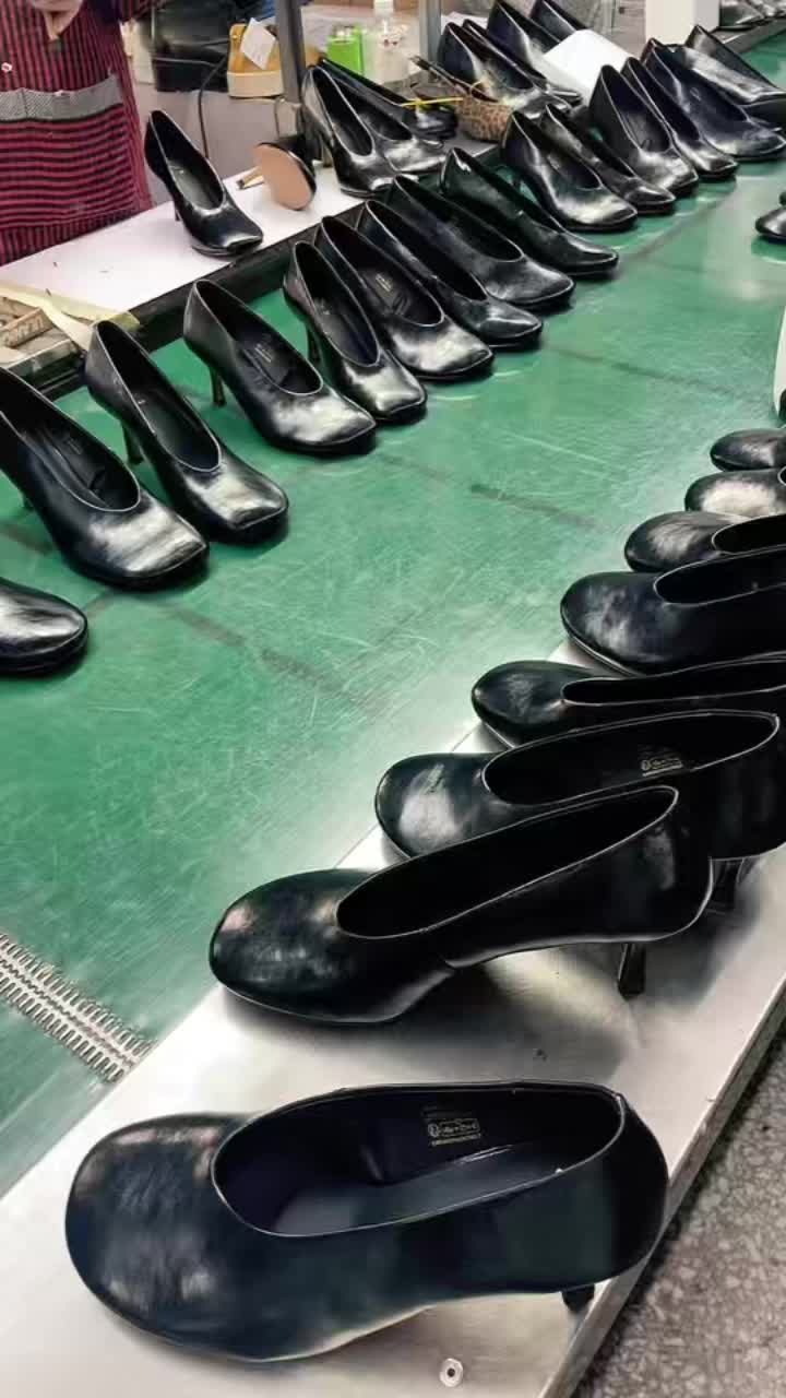 @B2BFootwearHub
