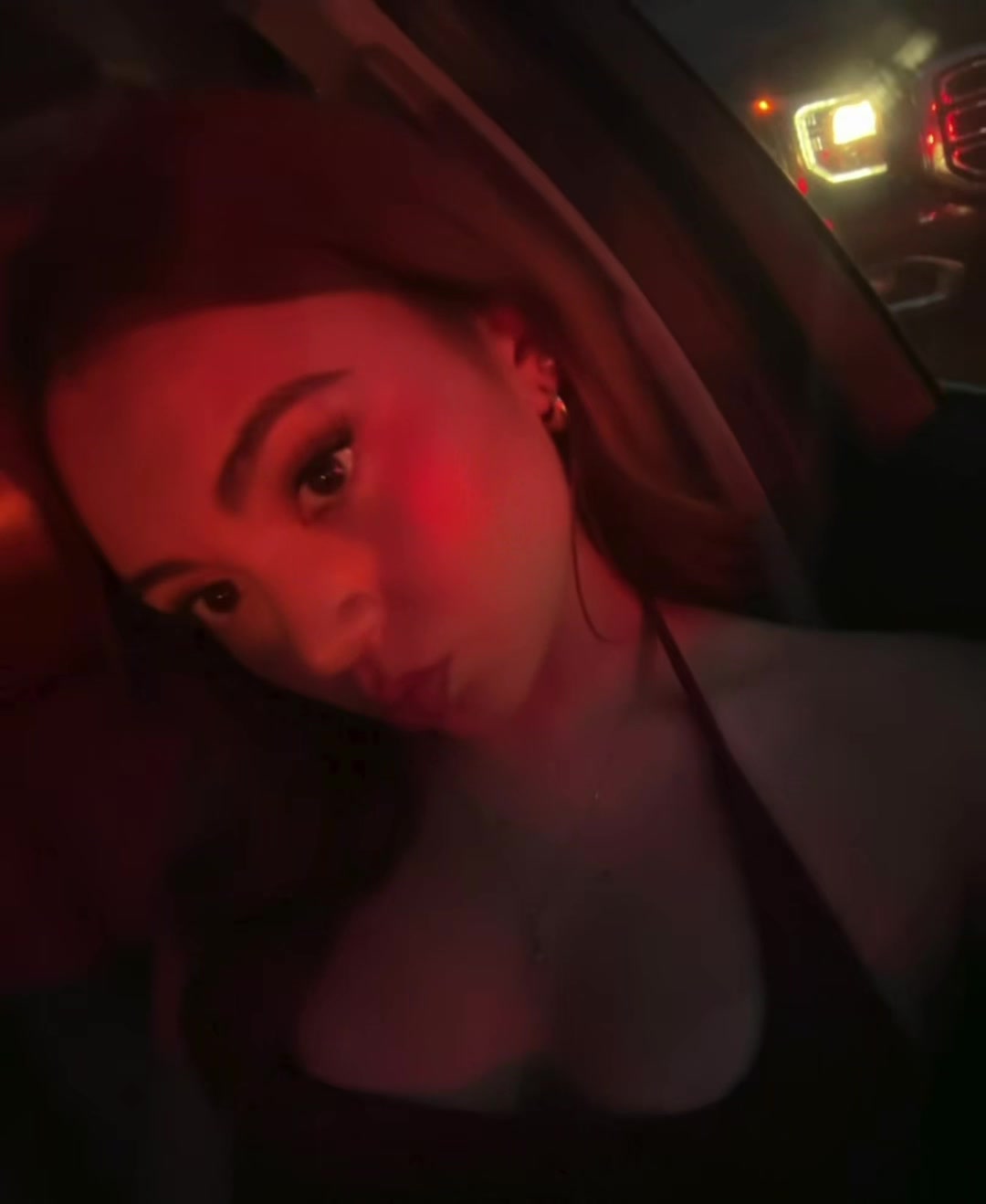 @bella
