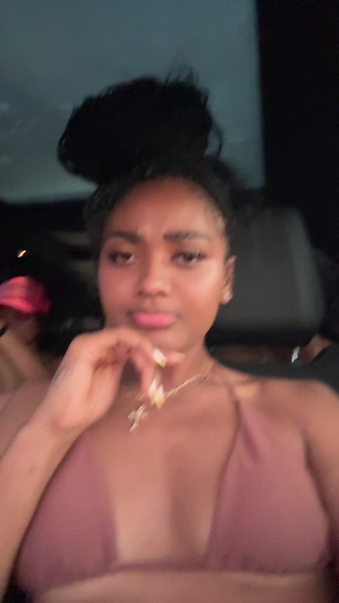 @jjaneedoee
