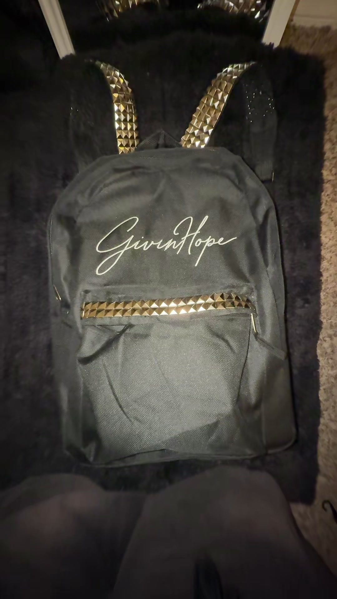 @Givinhopes