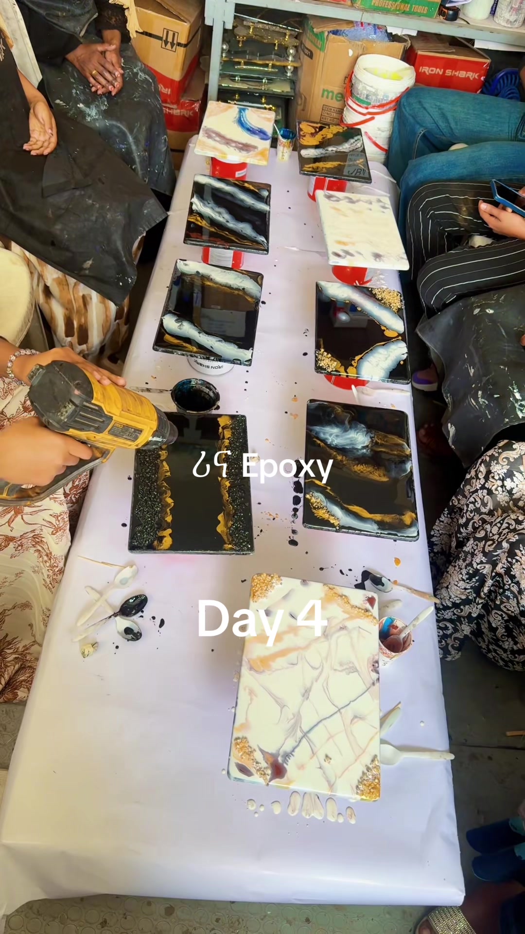 @Rina ሪና  Epoxy Resin
