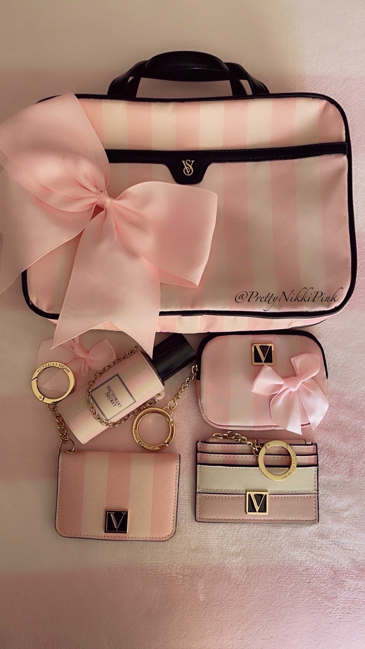 @𝐍𝐢𝐤𝐤𝐢🎀