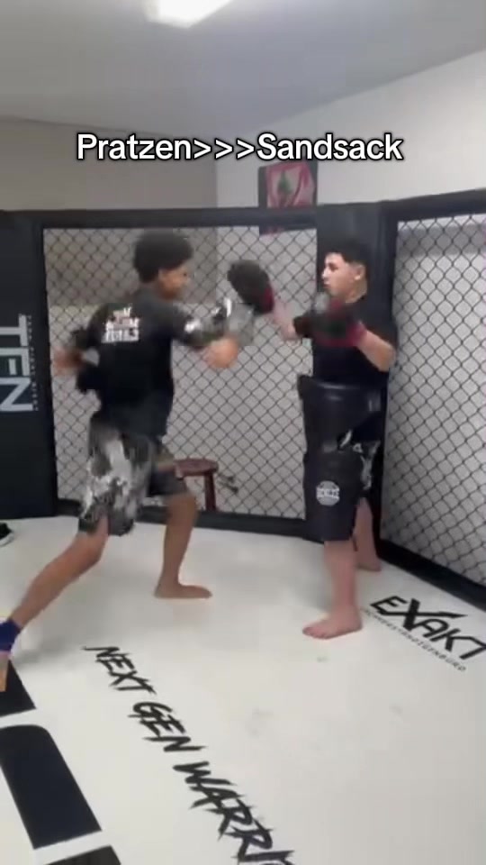 @Simpelstrike💥🥊