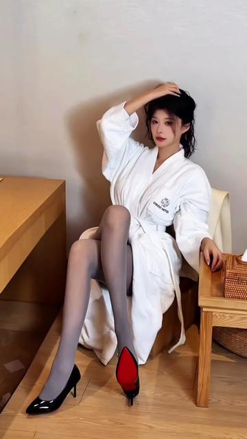 @Silk_n_pussy