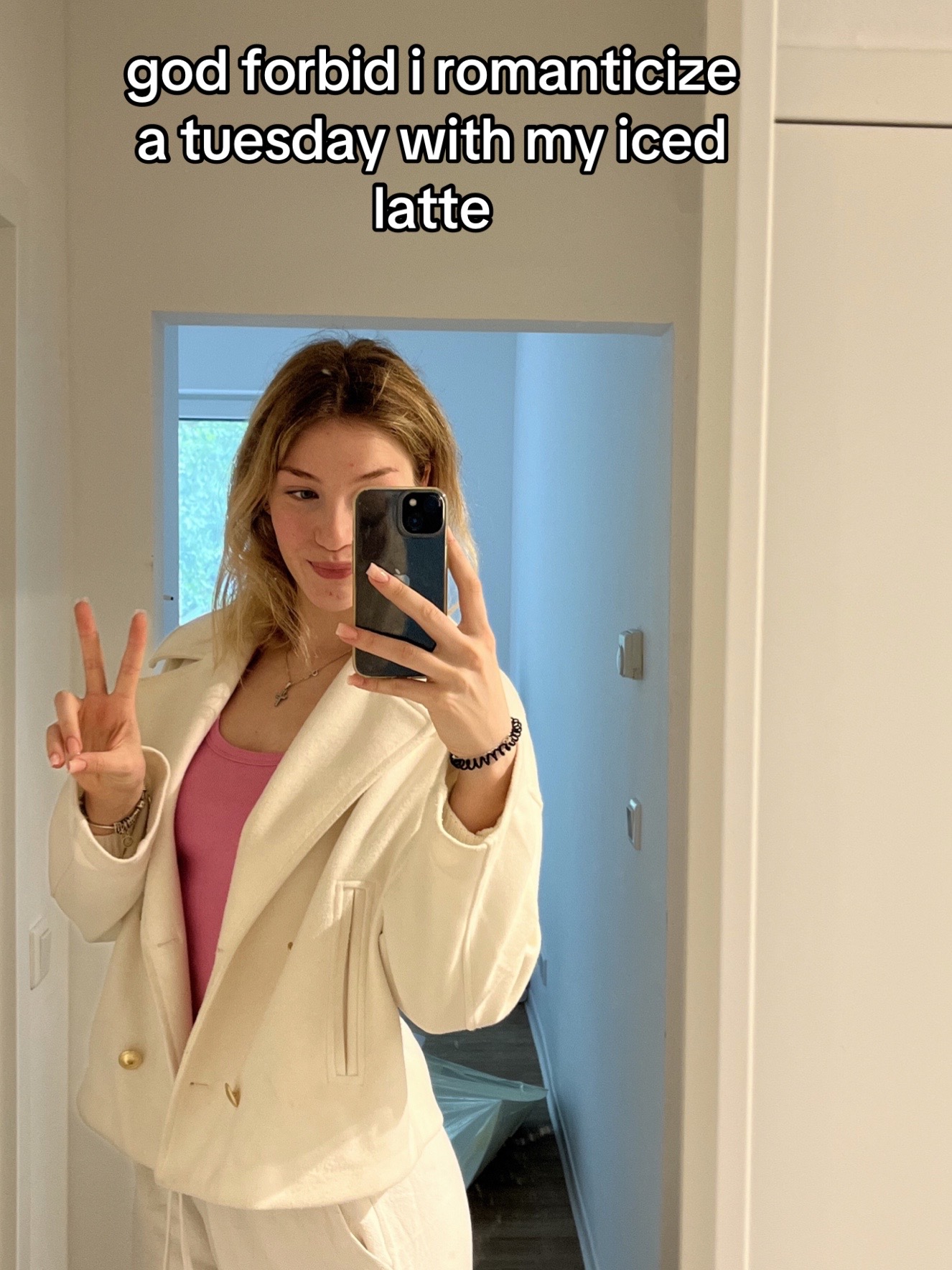 @Kellyyy