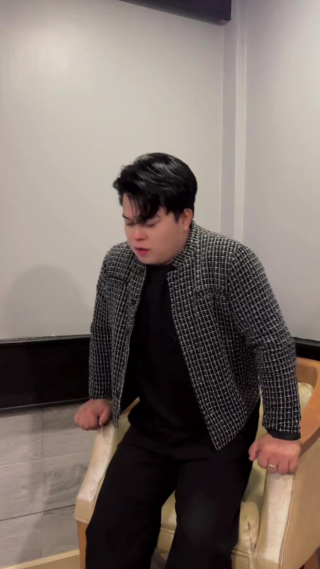 @aungkozaw4.M
