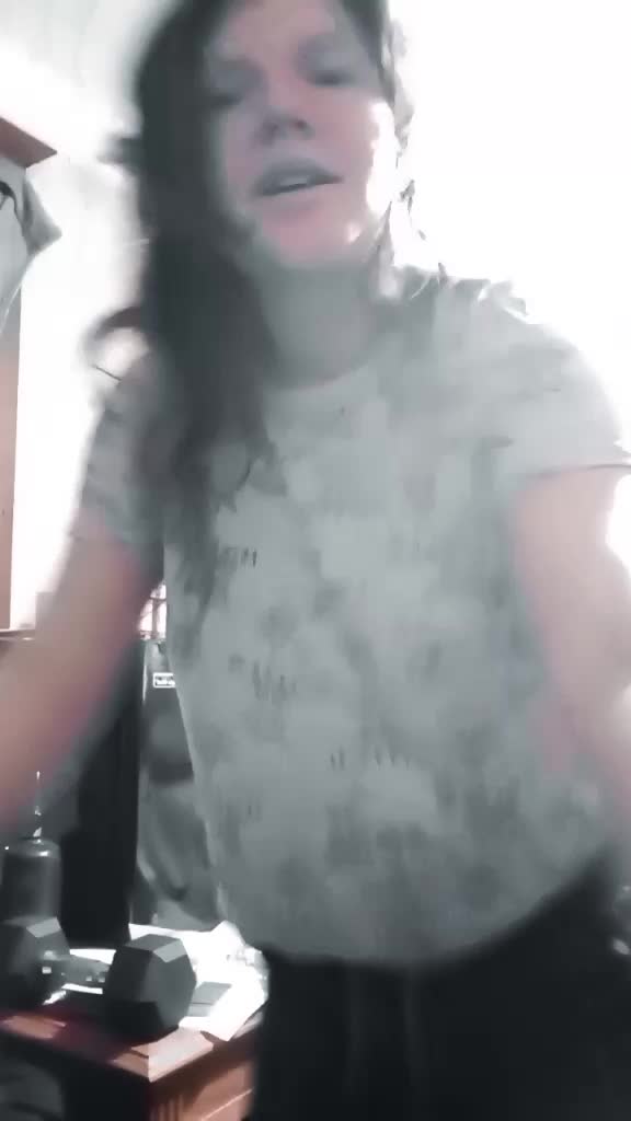 @chy_hates_ppl😜🖕🏻