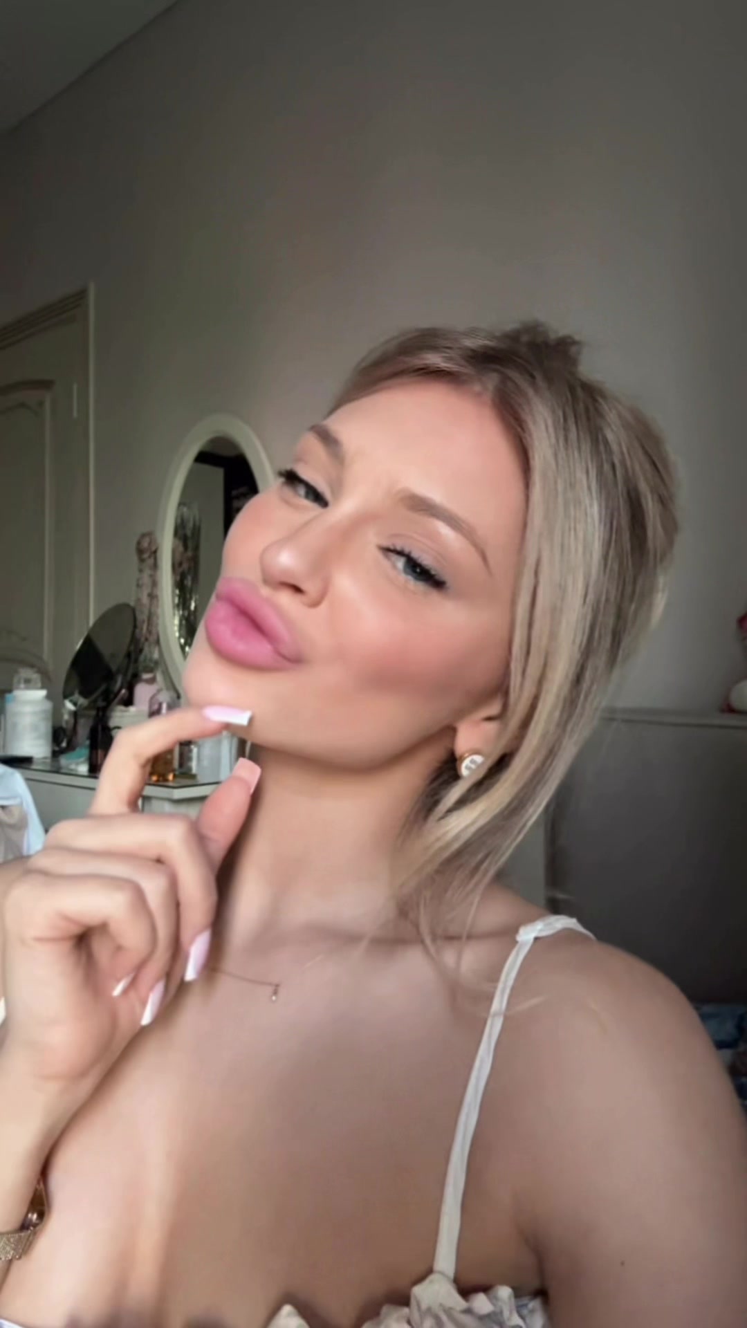@кри$тина