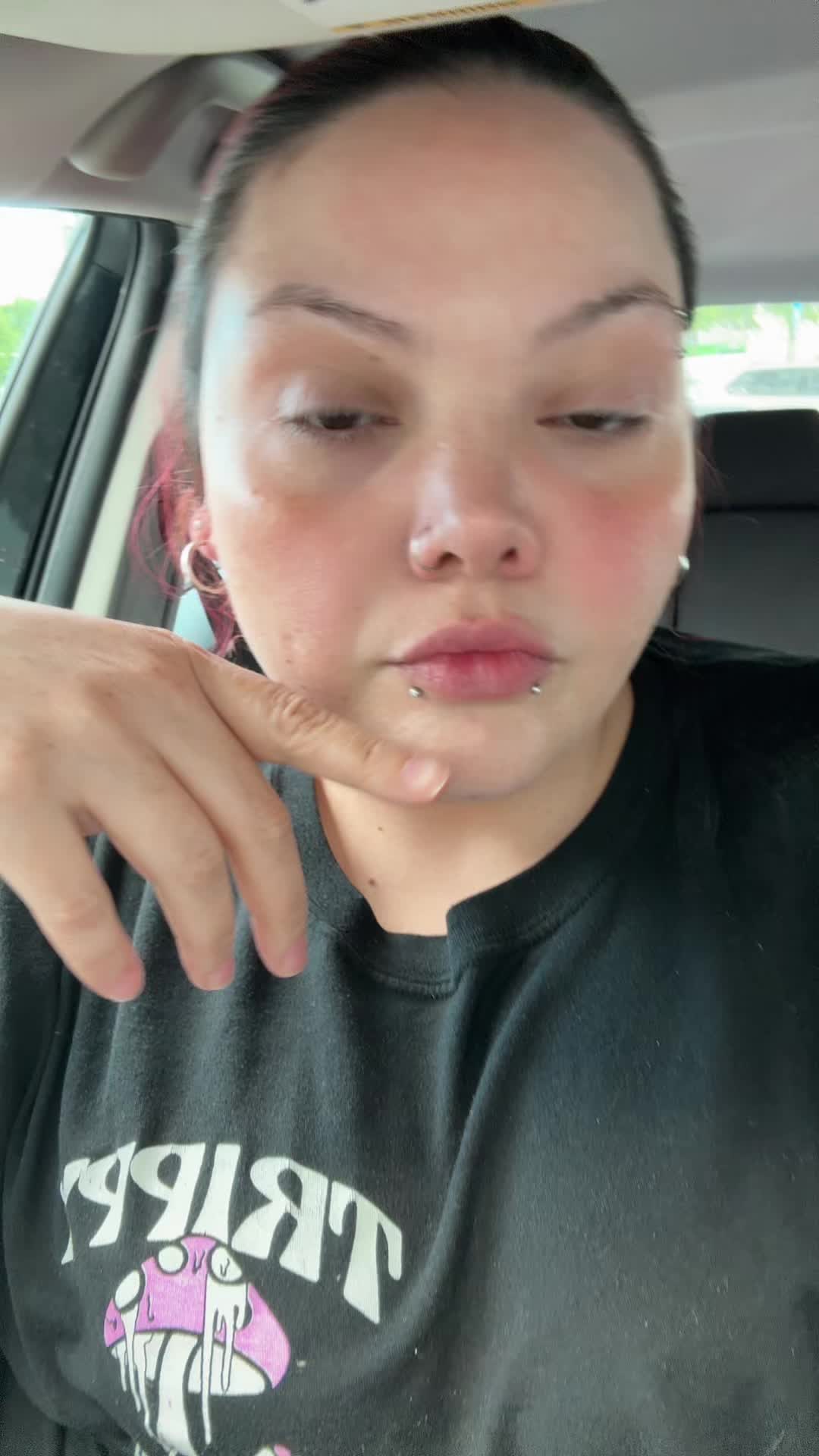 @Kim.no.kardashian