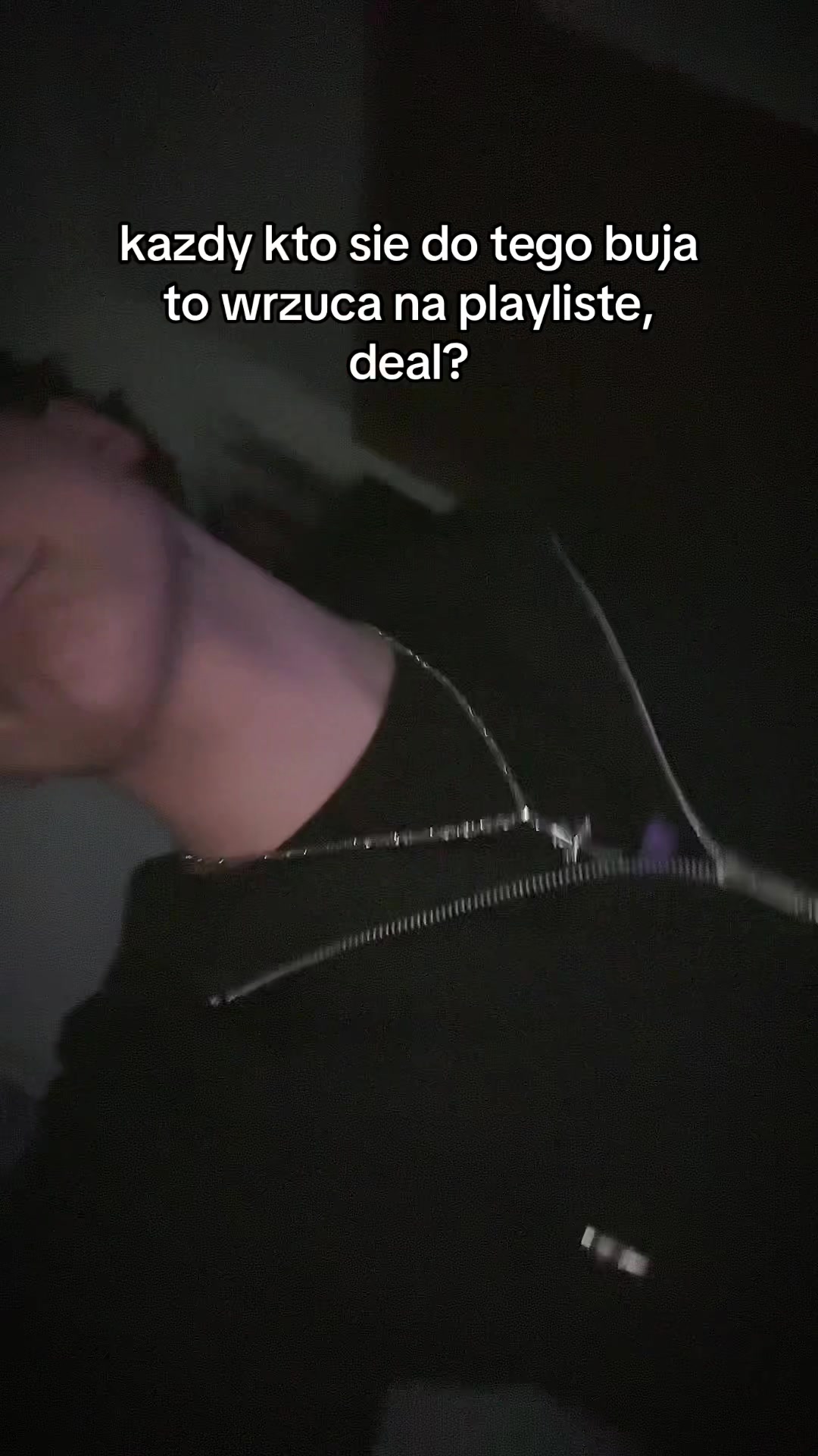 @redrosetroy
