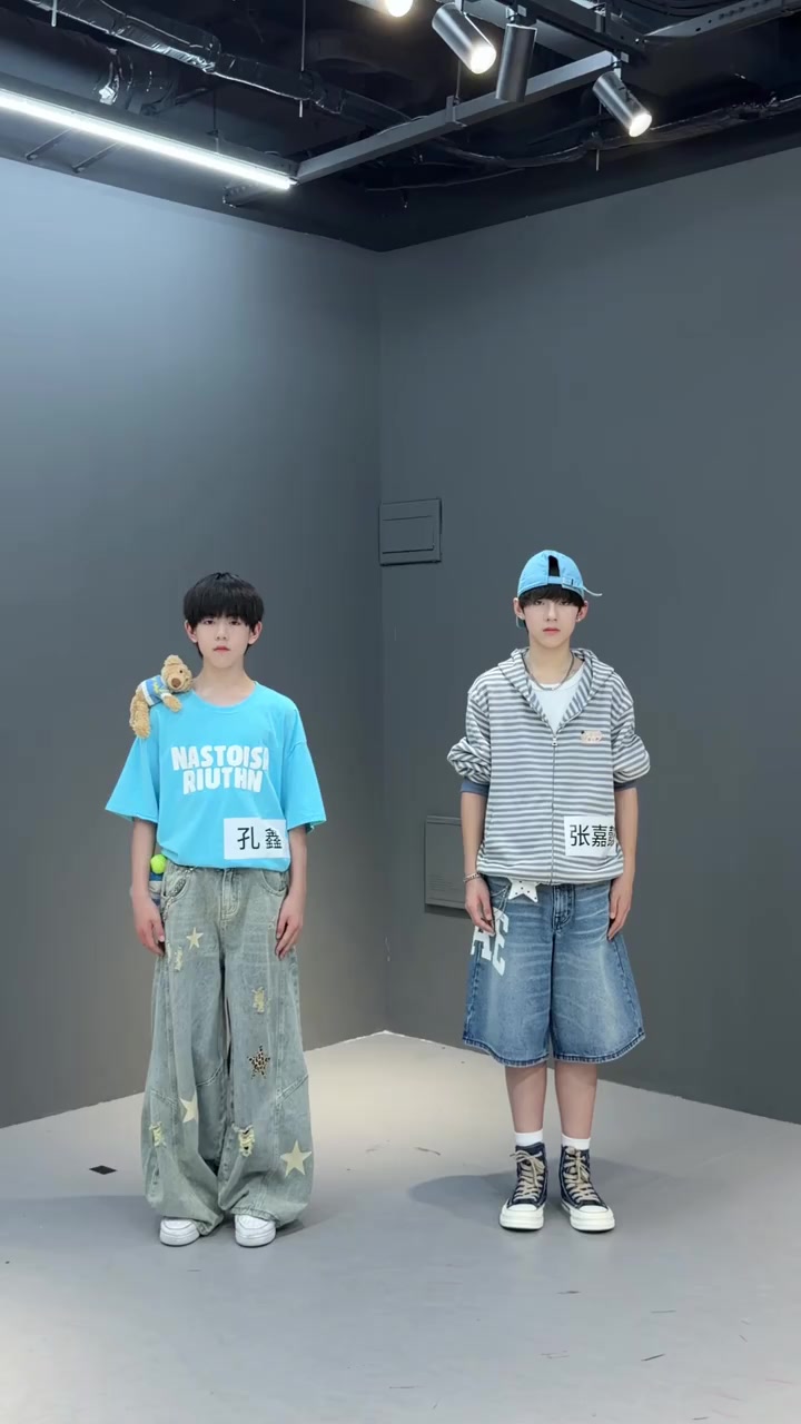 @𝙰𝚞𝚜𝚝𝚒𝚗