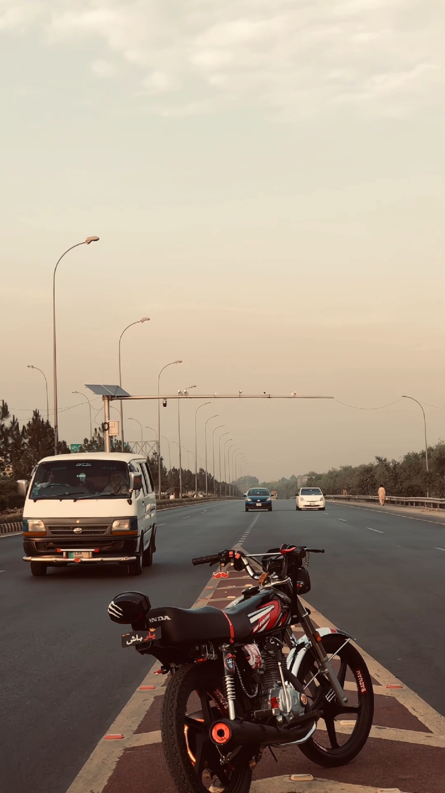 @یا ر با ش      🦅🔥