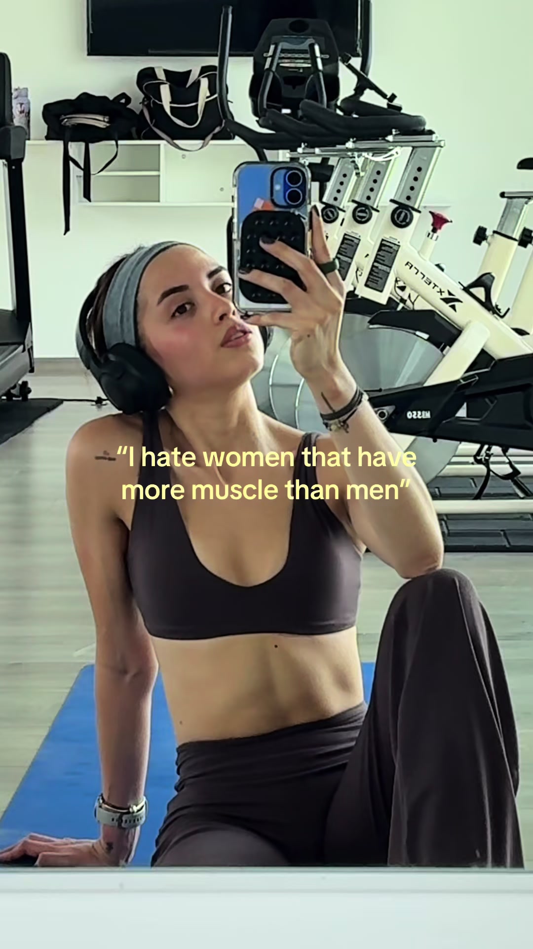 @isabella