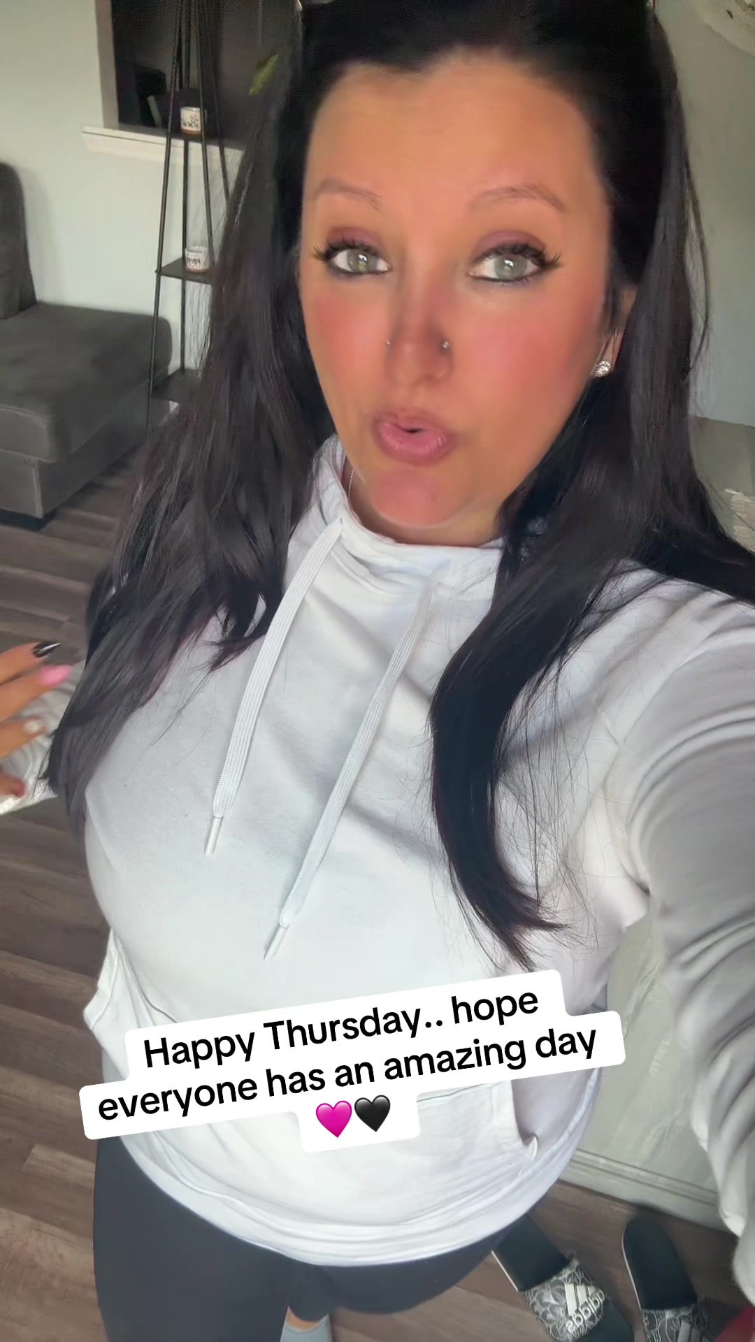 @💗🖤ThIcKaNdSaSsY83🖤💗