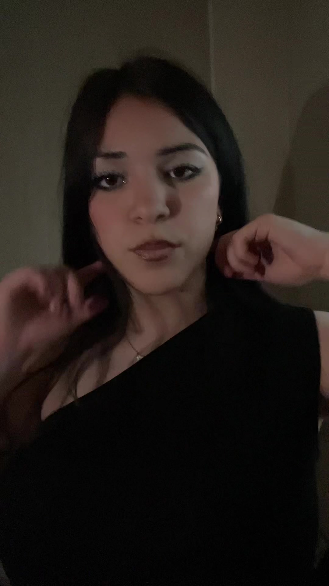 @isabella