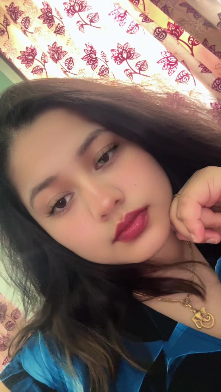@MANZEELA GIRI❤️❤️❤️