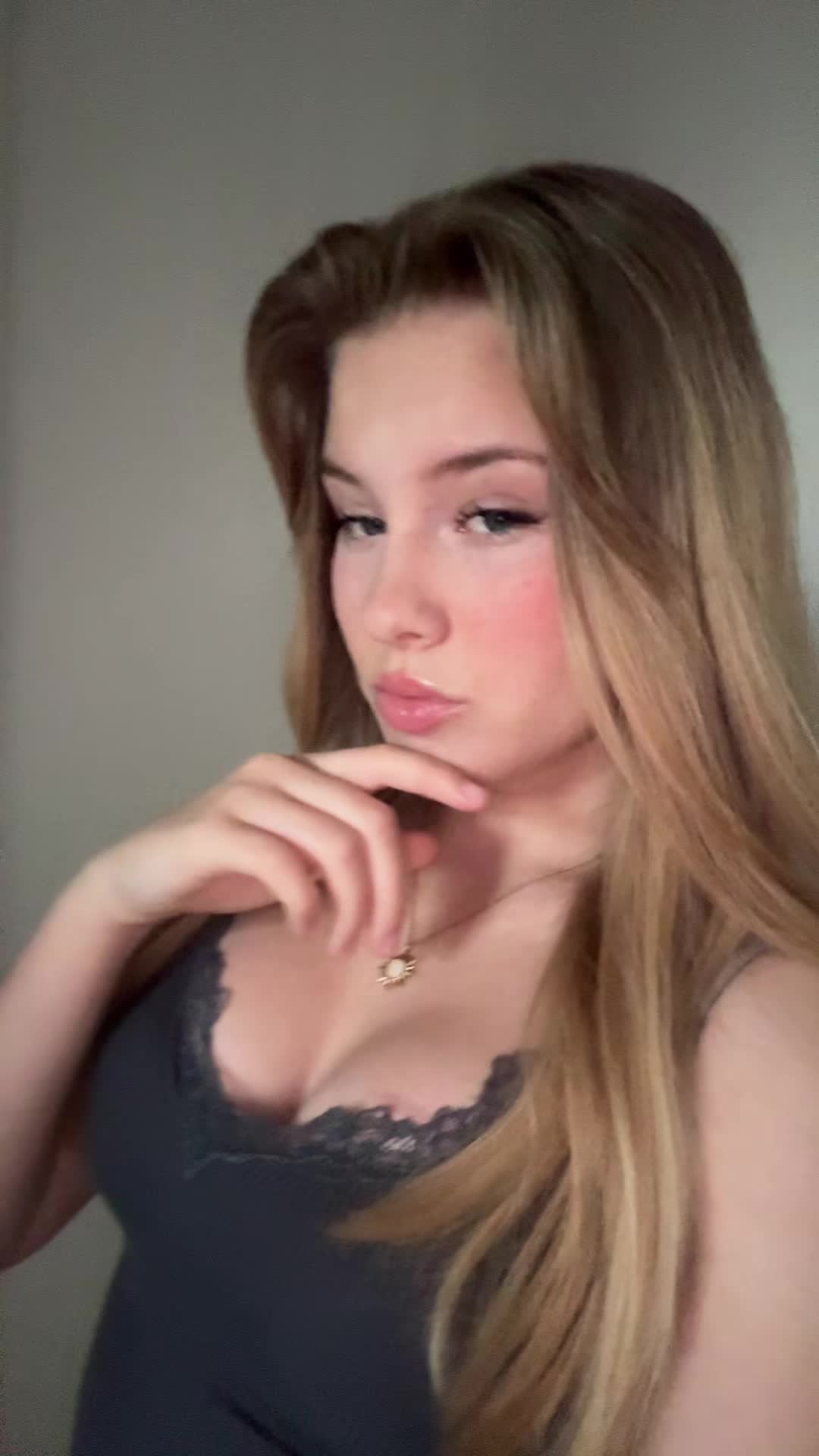 @☀️𝔰𝔬𝔣𝔦́𝔞☀️