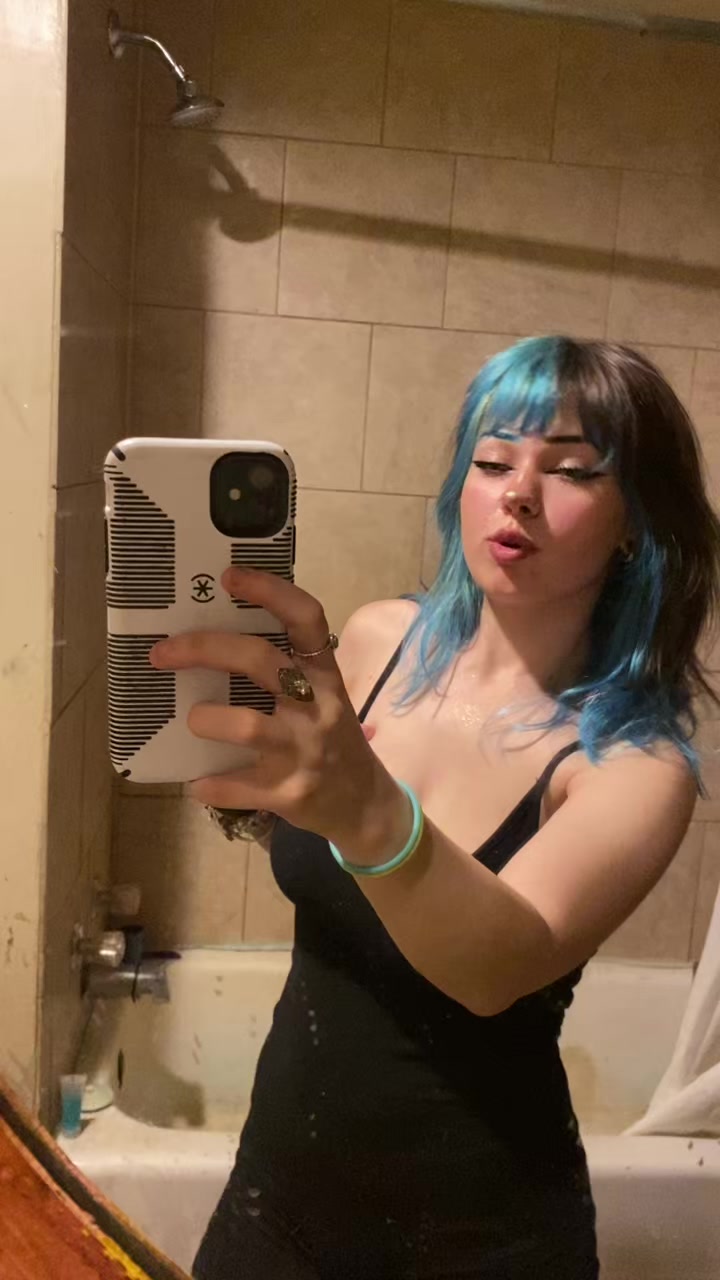 @roo<3