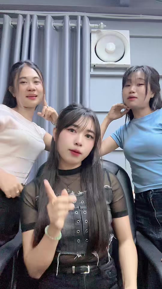 @🖤PHYO🖤