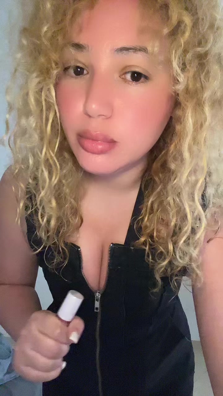 @عواطف