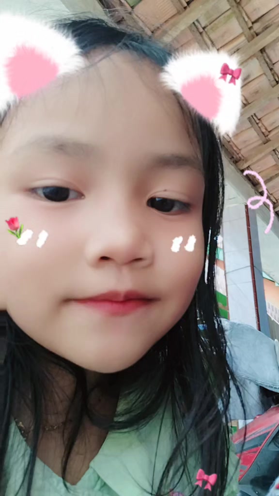 @dhlia.lee