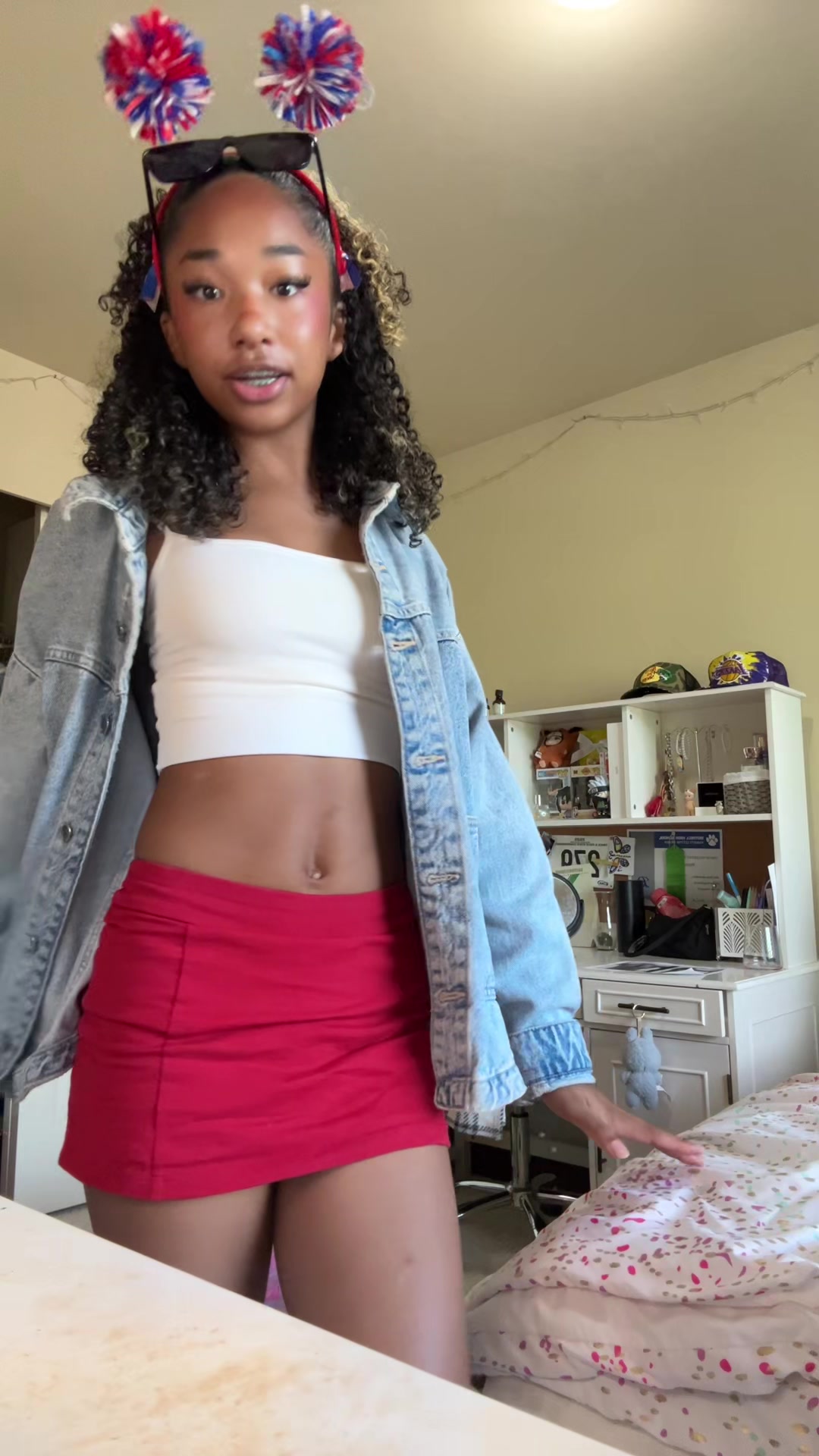 @R A Y N A