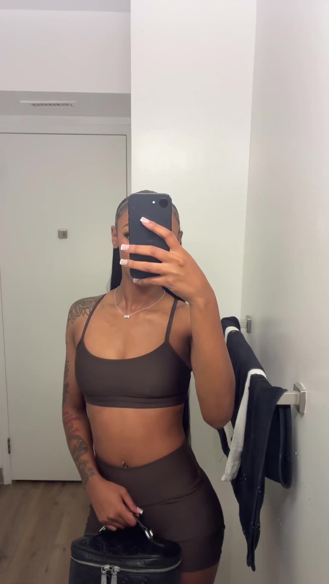 @_.a.a.liyah._