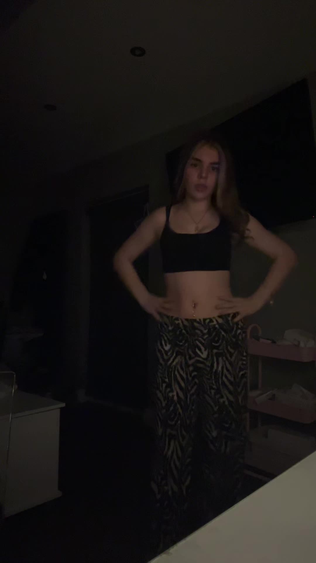 @poppykobrien