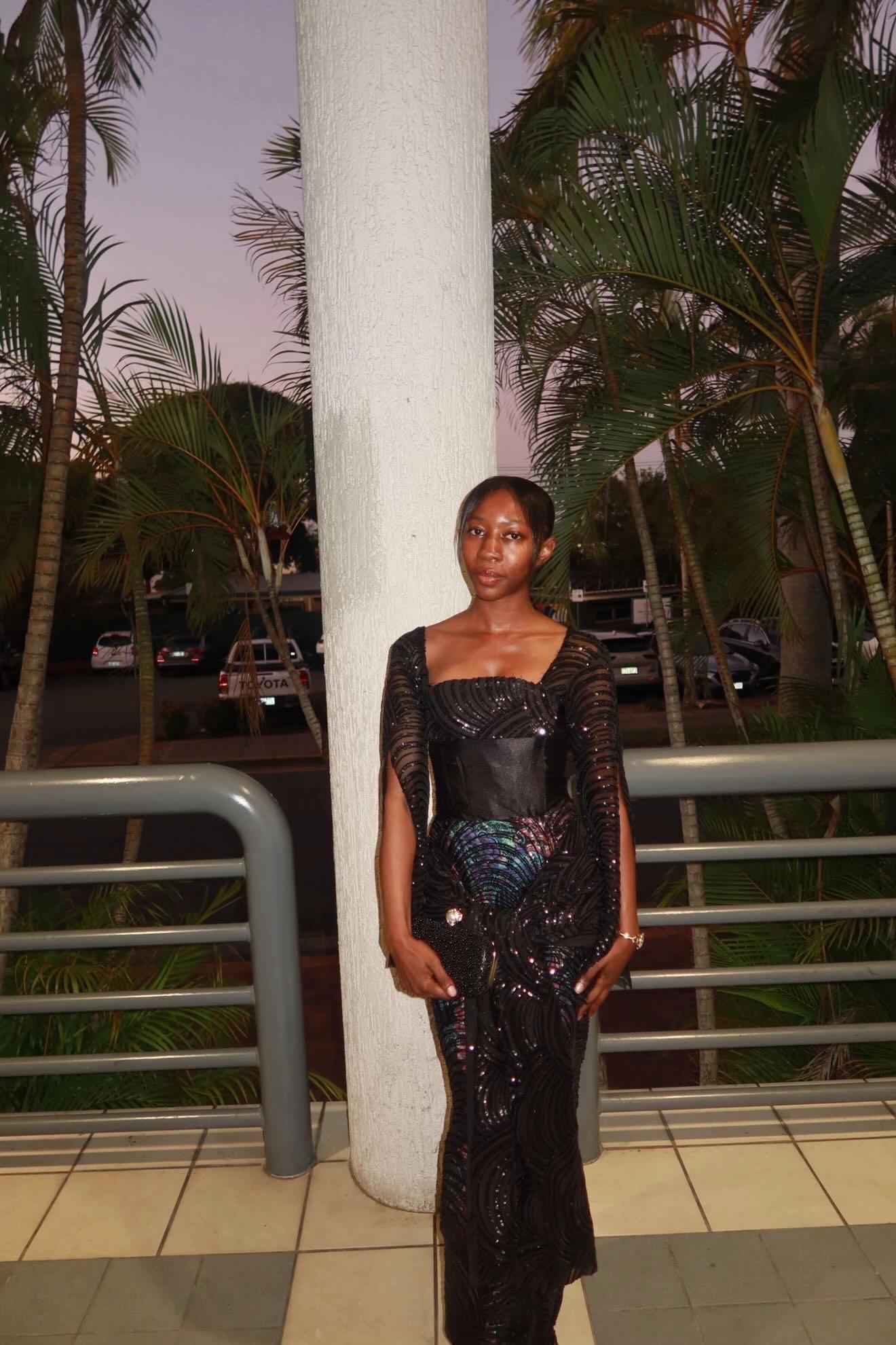 @Debora (Deb-royalty fashion)