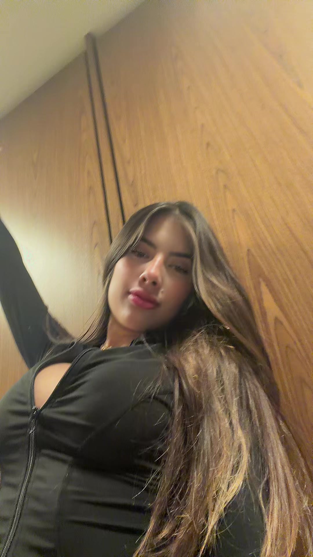 @Lo