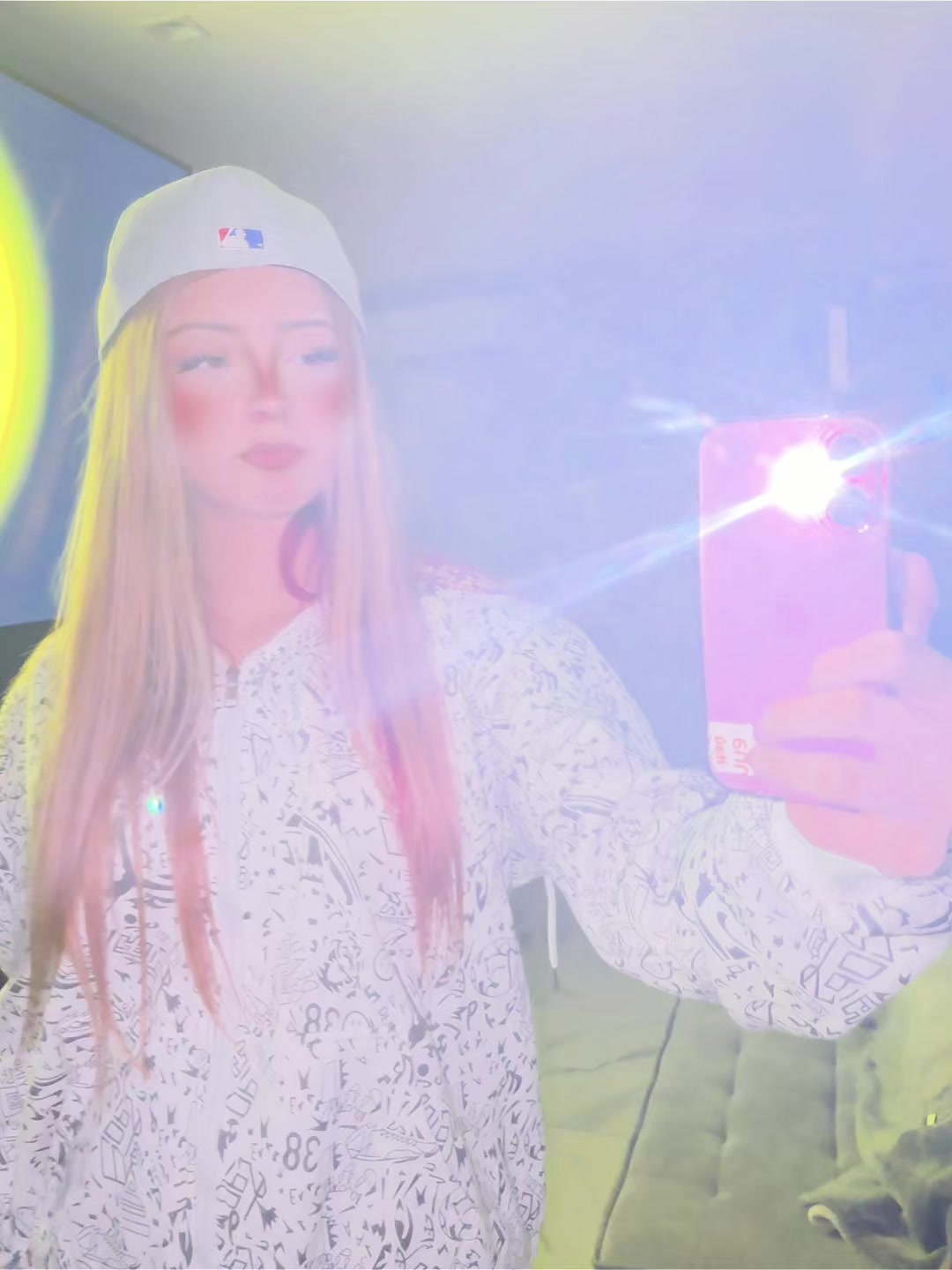 @𝕸𝖆𝖞𝖓𝖆𝖗𝖙 💭