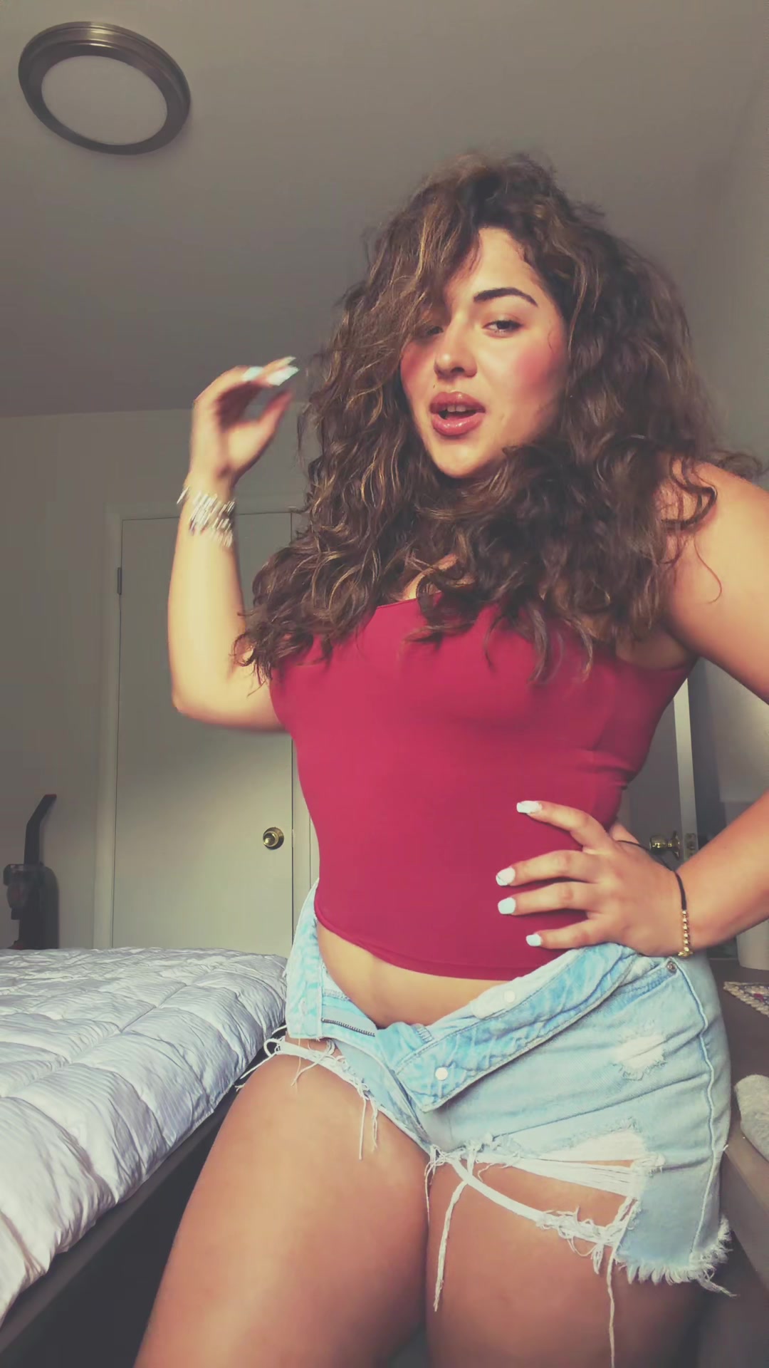 @isabellagahee_