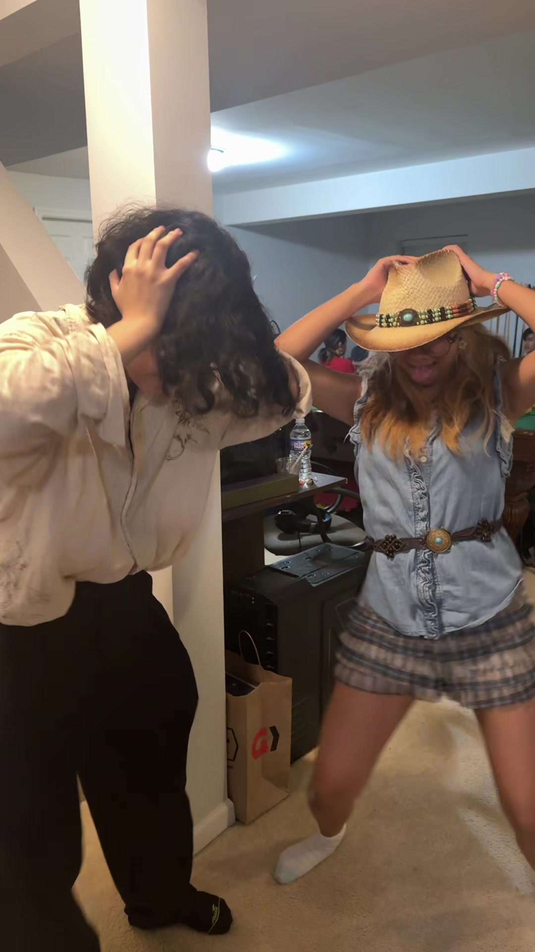 @ava