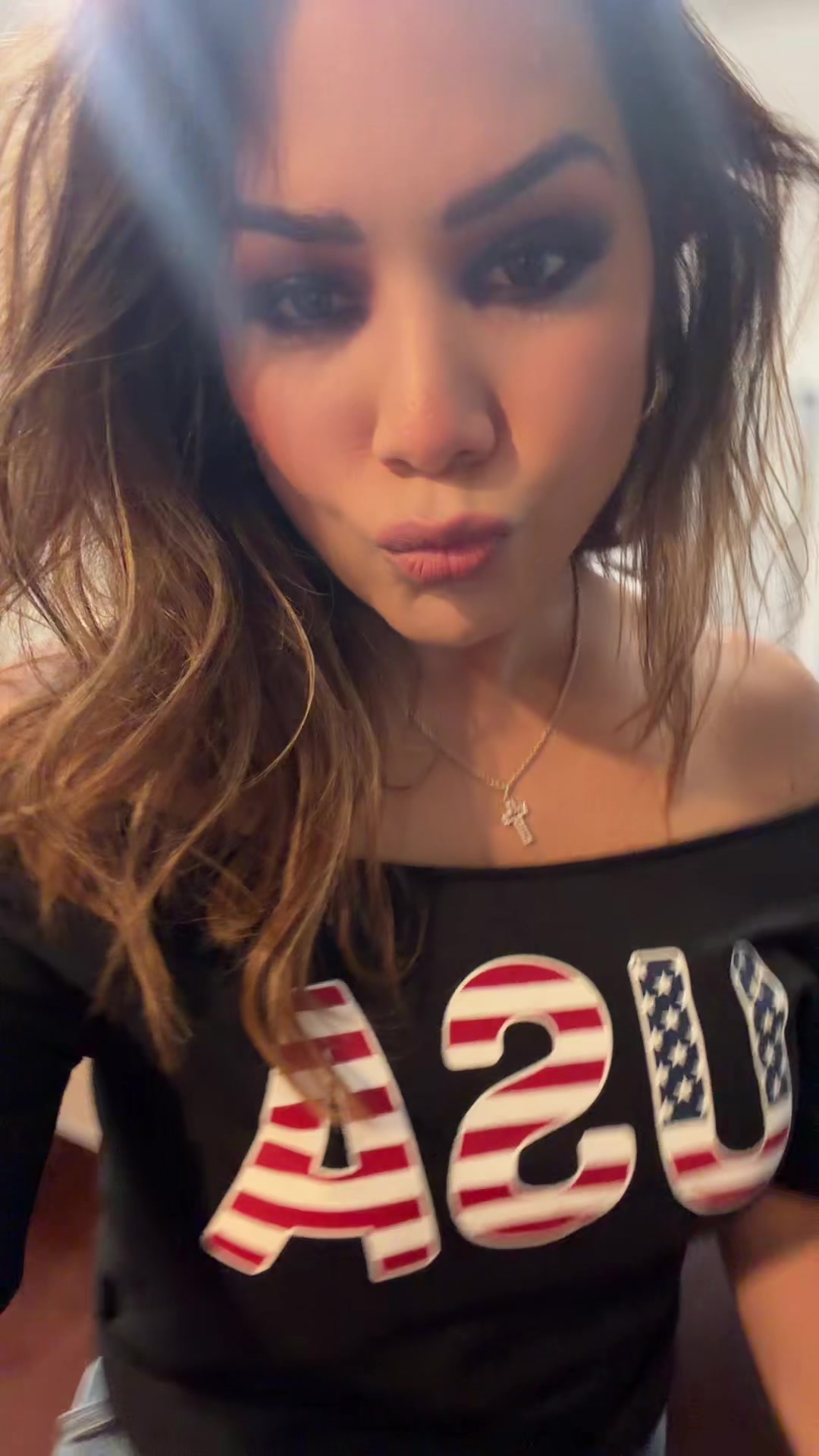 @L.N Ana Lau