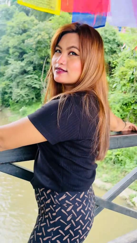 @it's __m&Egrave;__D&igrave;kshy&agrave;--🖤🌿