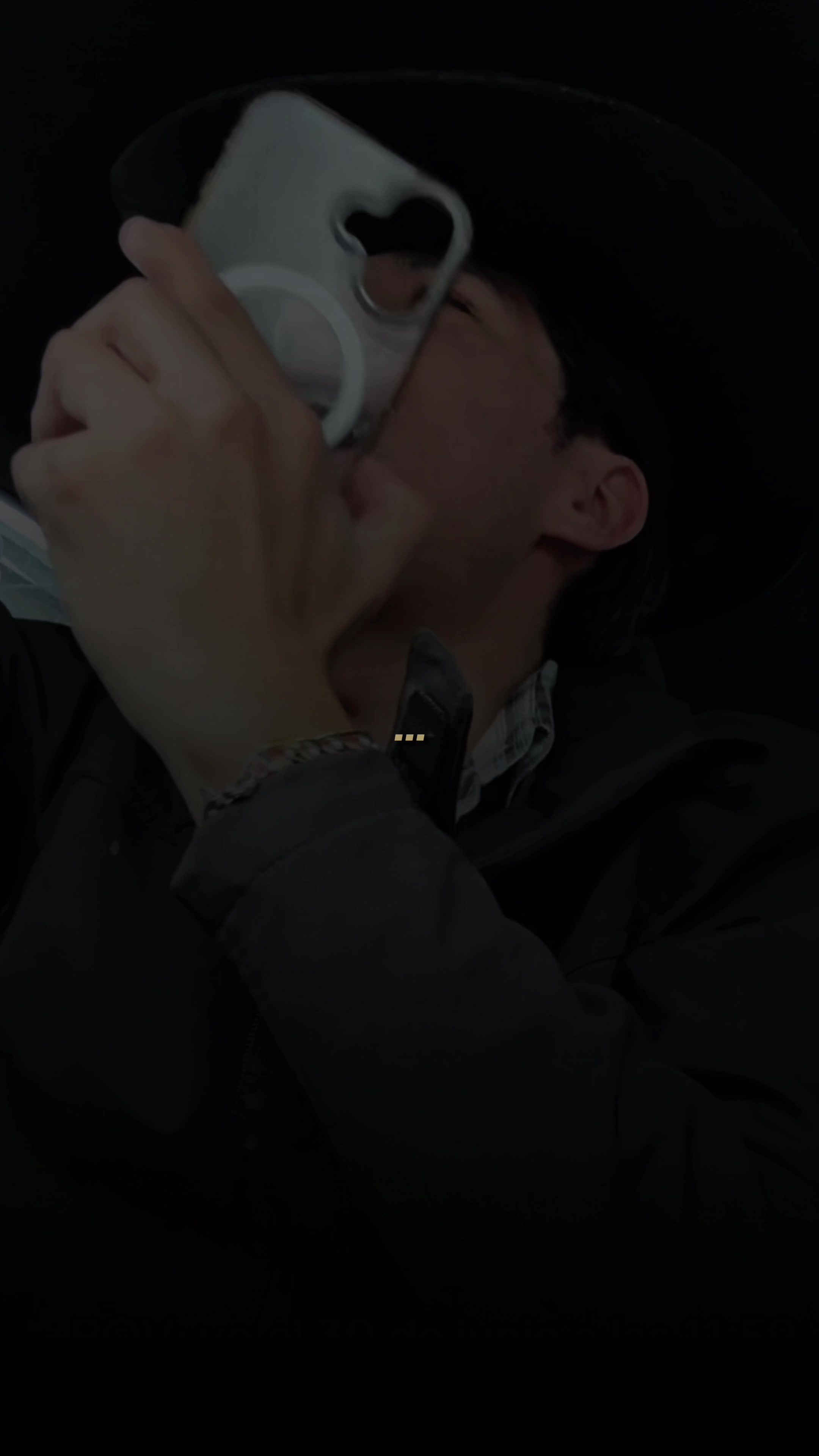 @🖤