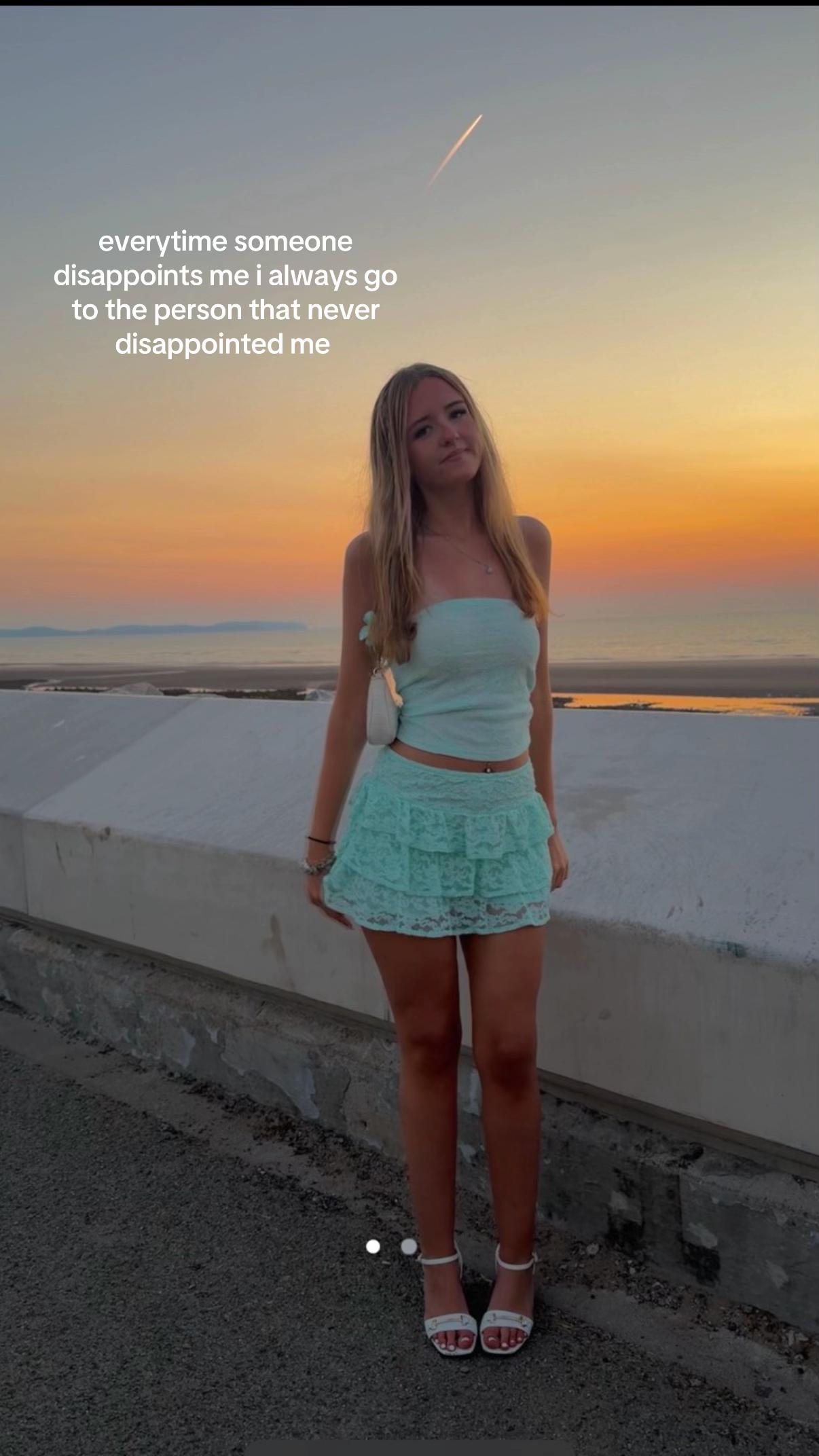 @𝐞𝐛𝐛𝐬