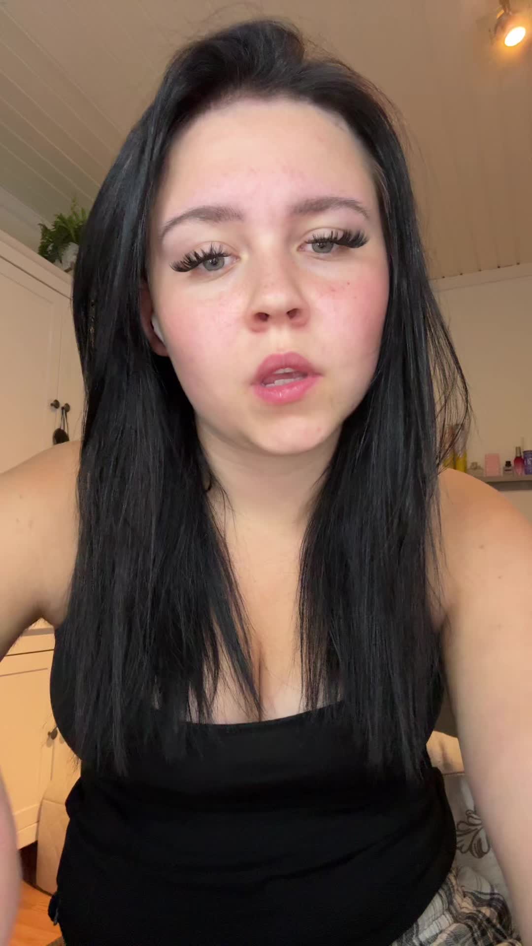 @emilia09_aa