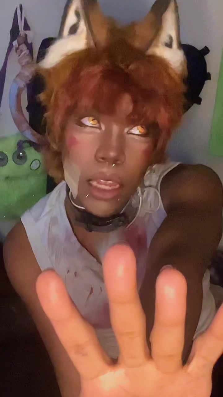 @𒉭 UrRottingVictim 𒉭