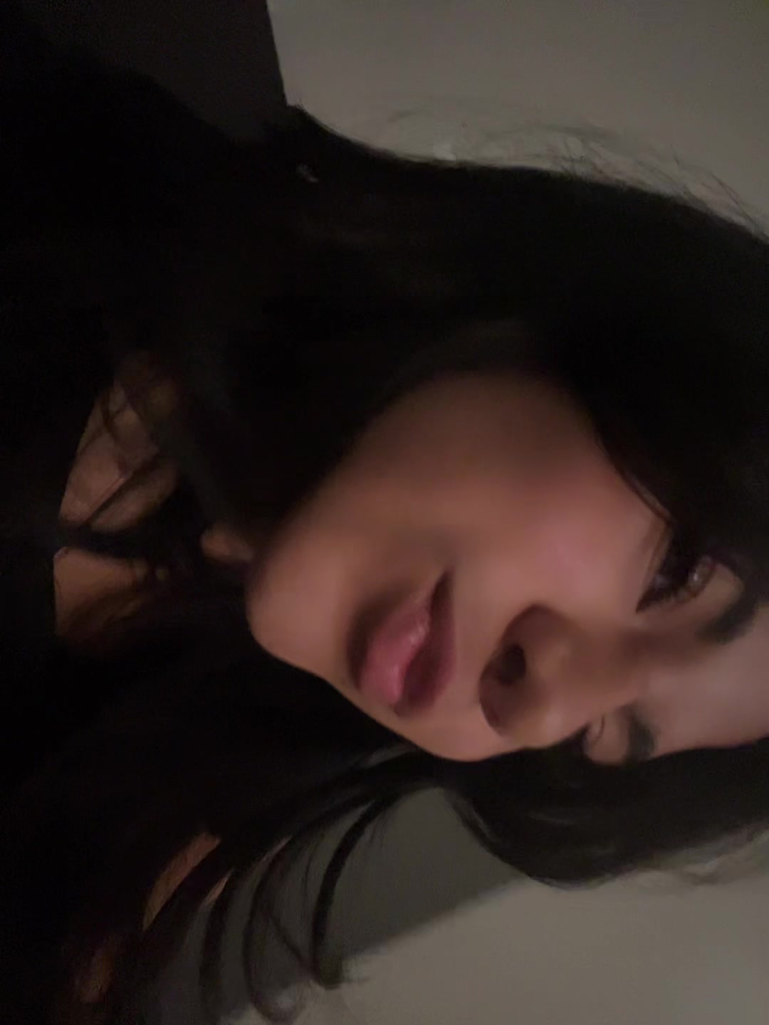 @𝕬𝖓𝖆