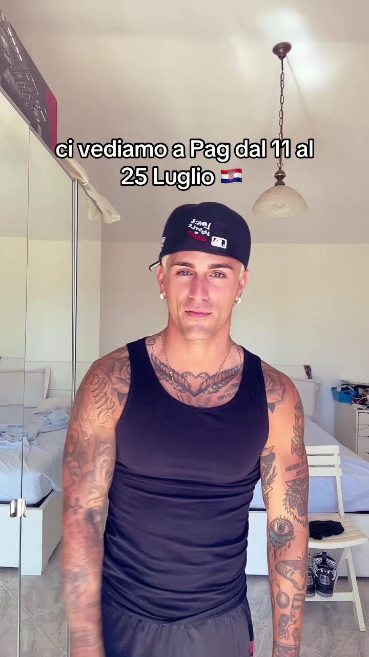 @matteofaro_